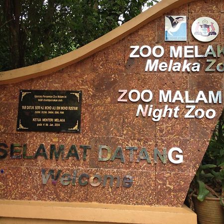 Homestay De Mitc Melaka Exterior photo