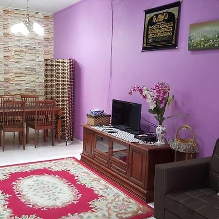 Homestay De Mitc Melaka Exterior photo