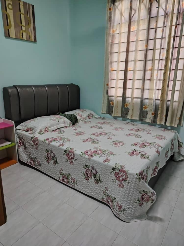 Homestay De Mitc Melaka Exterior photo